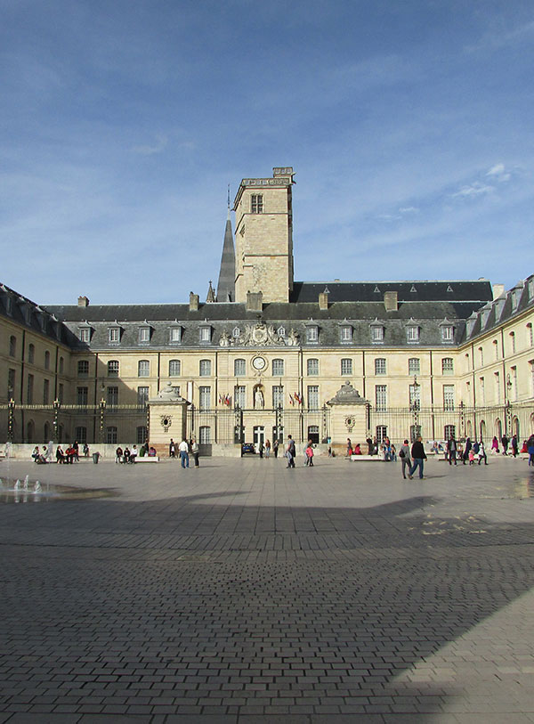 Place de la libération Dijon