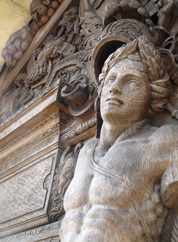 statue en bois centre Dijon